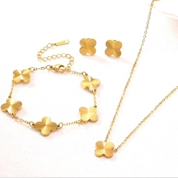 14K Gold Over High Quality Sterling Silver Four Leaf Clover 4 Piece Jewelry Set